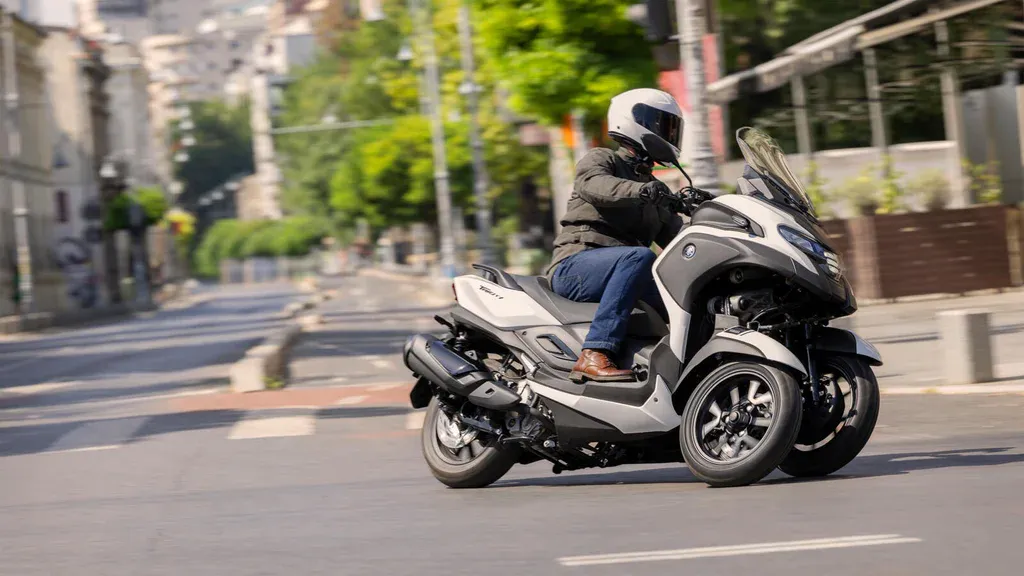 Nouveau Yamaha Tricity 300 10 nieuwe yamaha tricity 3007