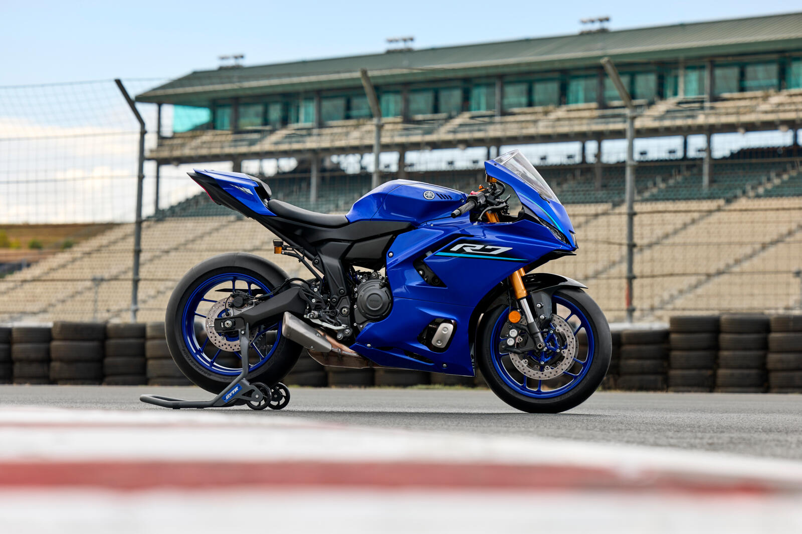 Yamaha R7 2026 : l'évolution de la R/World 1