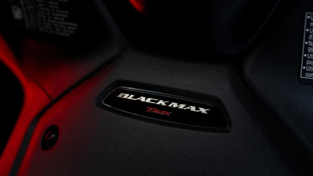 25e anniversaire de TMAX : Une obsession du MAX. 5 tmax 25 jarig jubileum. obsessed to the max 5